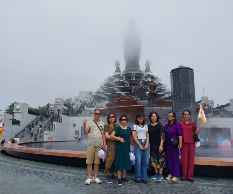 Tour Tây Ninh 1 Ngày - Núi Bà Đen và Tòa Thánh Cao Đài