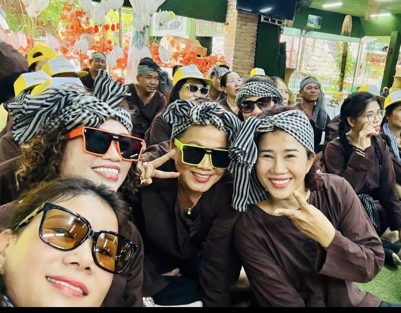 Tour tát mương bắt cá 1 ngày